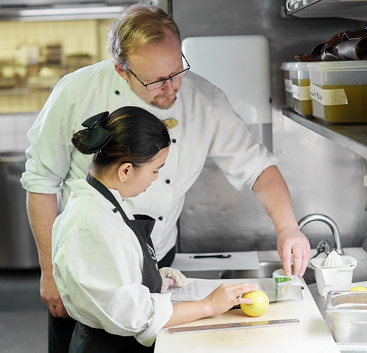 Hotels & Restaurants 
